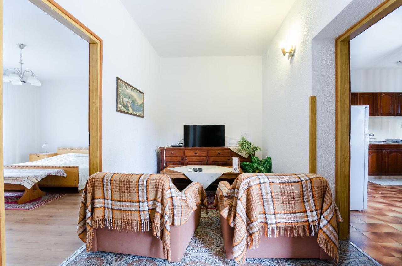Apartments Mladen Jelica Ičići Esterno foto